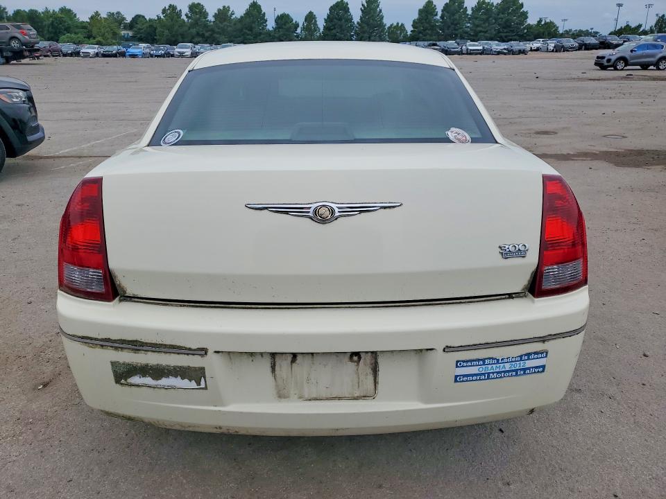 Photo 6 from auction – 2006 CHRYSLER 300 with VIN 2C3KA53G36H497386