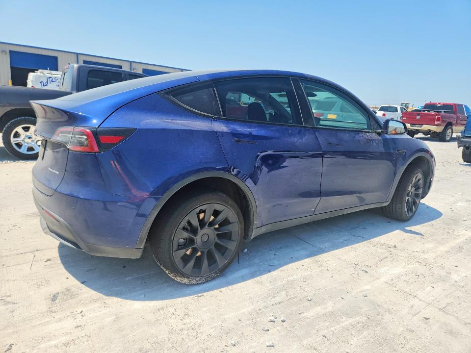 Photo 3 from auction – 2023 TESLA MODEL Y with VIN 7SAYGDEE3PF874366