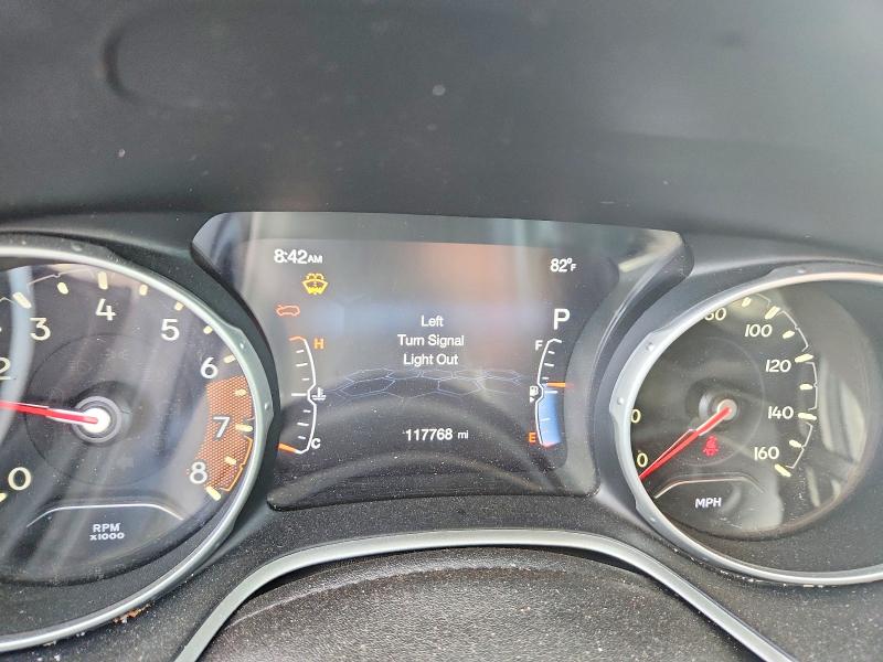 Photo 9 from auction – 2018 JEEP COMPASS with VIN 3C4NJDBB5JT483899
