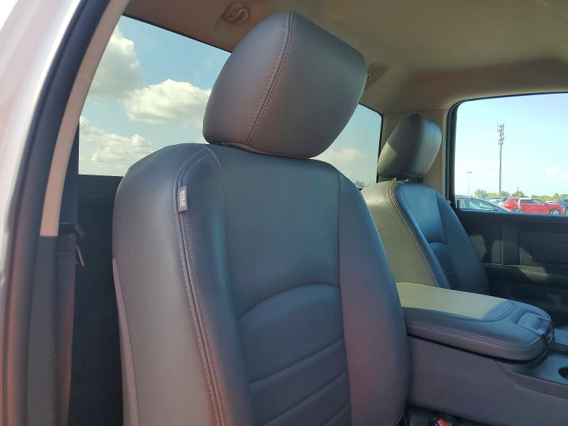 Photo 10 from auction – 2019 RAM 1500 CLASSIC with VIN 3C6JR6DG2KG705912