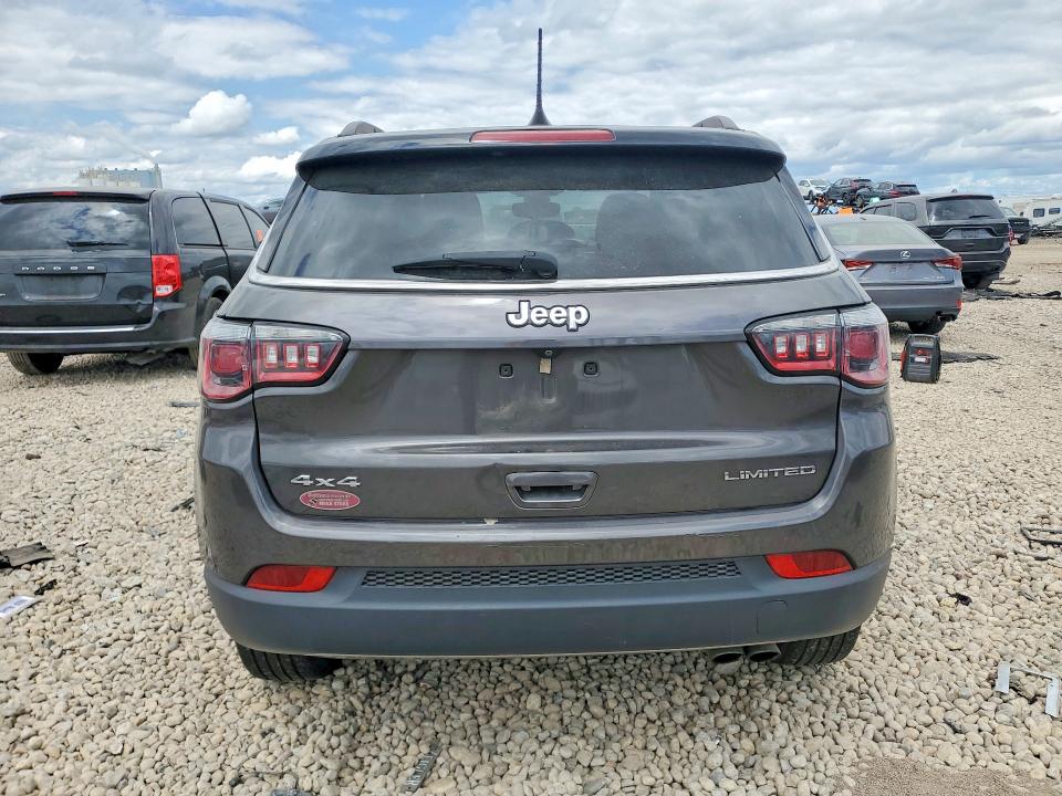 Photo 6 from auction – 2018 JEEP COMPASS with VIN 3C4NJDCB2JT190508