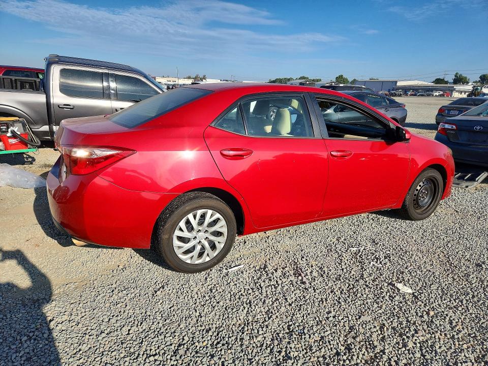Photo 3 from auction – 2019 TOYOTA COROLLA with VIN 2T1BURHE9KC221266