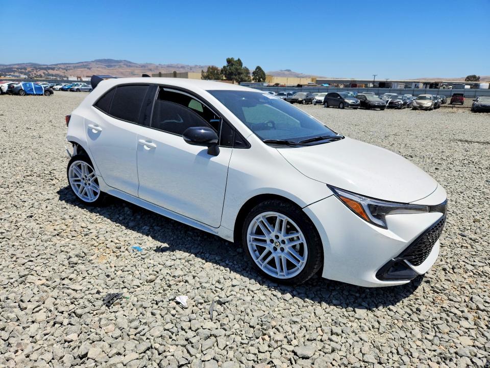 Photo 4 from auction – 2026 TOYOTA COROLLA HATCHBACK with VIN JTND4MBE3T3258954