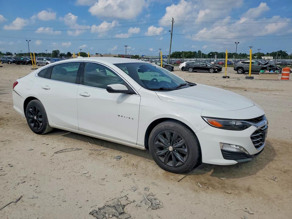 Photo 4 from auction – 2023 CHEVROLET MALIBU with VIN 1G1ZD5ST1PF210641