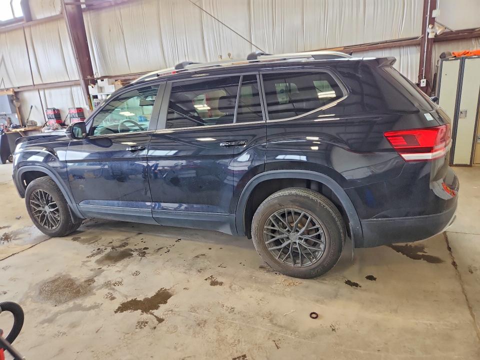 Photo 2 from auction – 2018 VOLKSWAGEN ATLAS with VIN 1V2HR2CA2JC513726