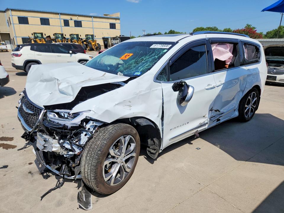 CHRYSLER PACIFICA 2025 with VIN 2C4RC1PG6SR571296 - Photo from auction