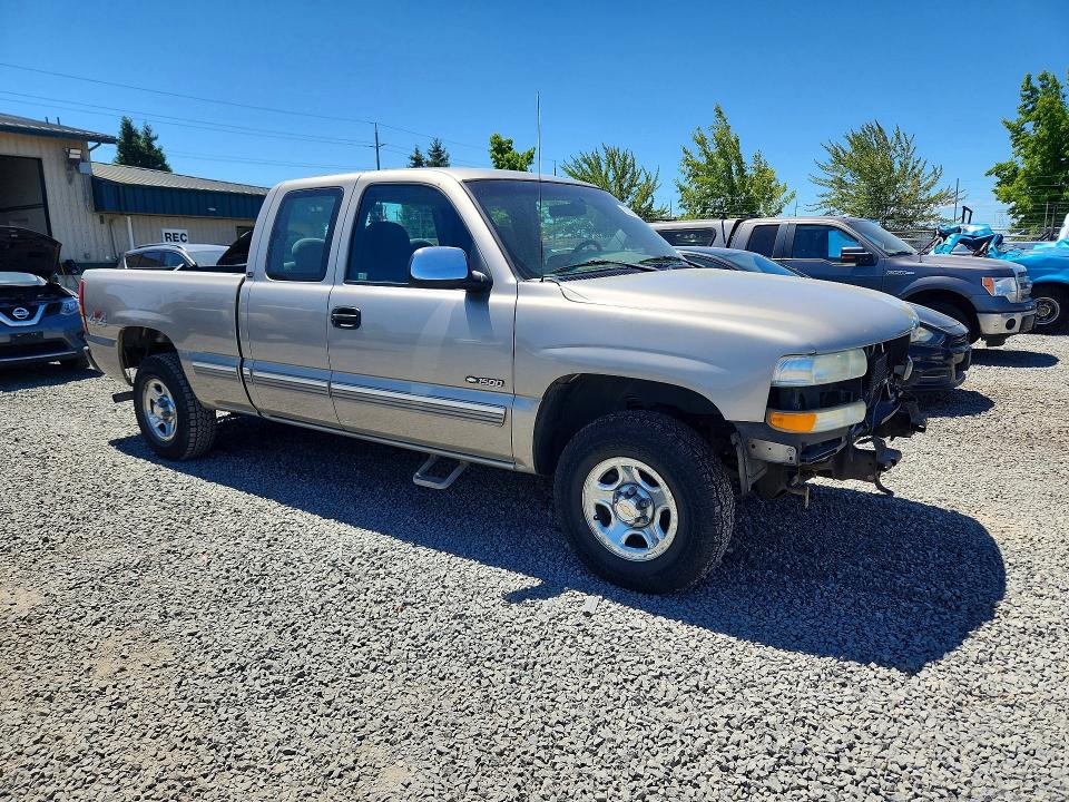 Photo 4 from auction – 2002 CHEVROLET SILVERADO with VIN 2GCEK19T921401931