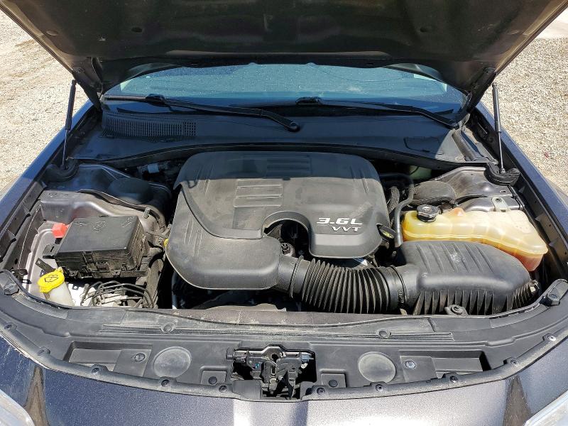 Photo 11 from auction – 2019 CHRYSLER 300 with VIN 2C3CCAEG1KH585805