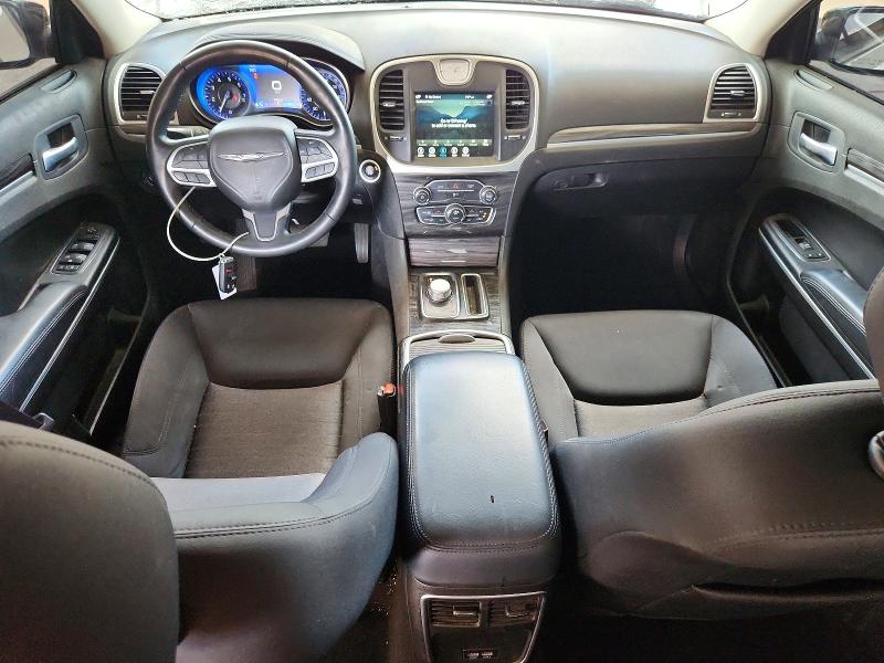 Photo 8 from auction – 2022 CHRYSLER 300 with VIN 2C3CCAAG0NH174311