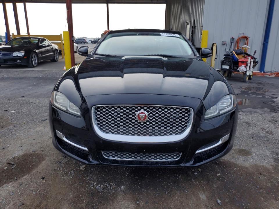 Photo 5 from auction – 2017 JAGUAR XJL with VIN SAJWJ2GD2H8W08080