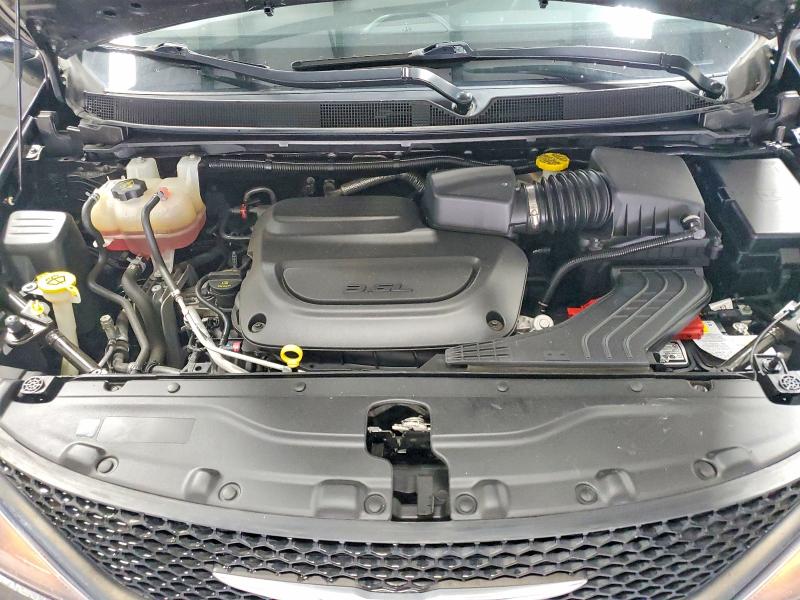 Photo 12 from auction – 2022 CHRYSLER VOYAGER with VIN 2C4RC1CG2NR158138