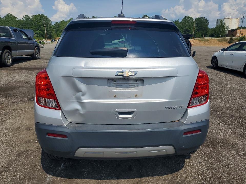 Photo 6 from auction – 2015 CHEVROLET TRAX with VIN 3GNCJLSB3FL208869