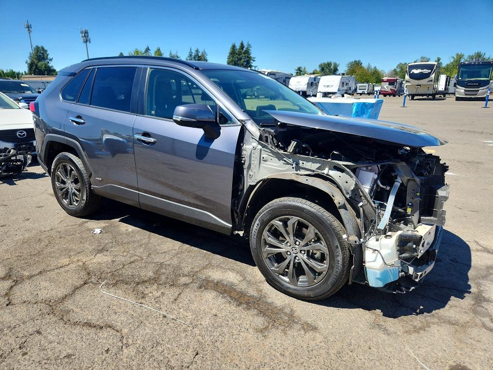 صورة رقم 4 من المزاد - 2023 TOYOTA RAV4 مع VIN JTMD6RFV3PD103472