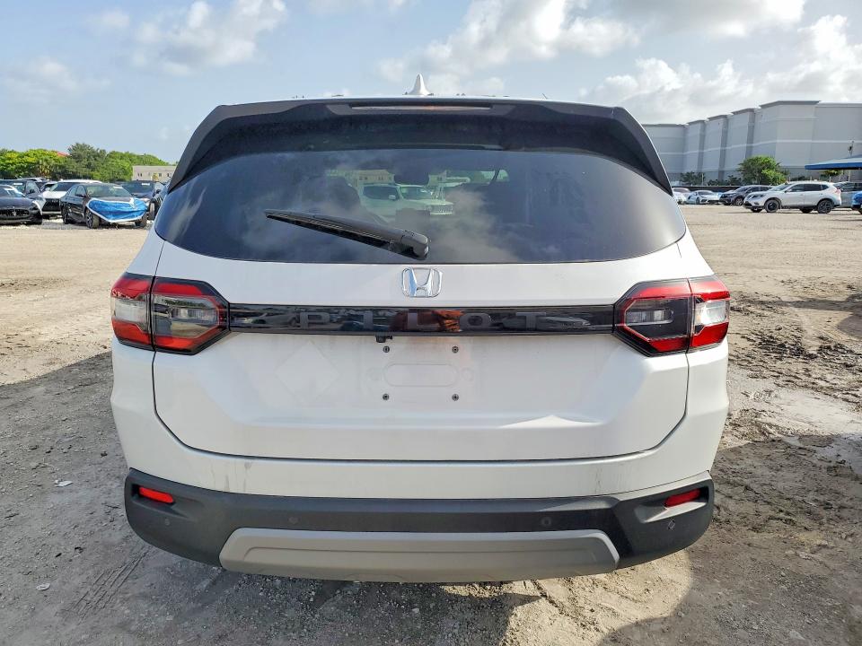Photo 6 from auction – 2025 HONDA PILOT with VIN 5FNYG2H42SB019266