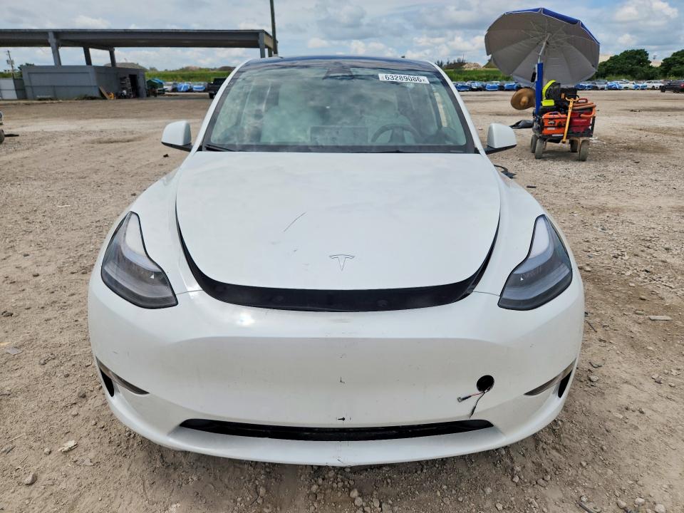 Foto 5 de la subasta – 2024 TESLA MODEL Y con VIN 7SAYGDEF9RF040825