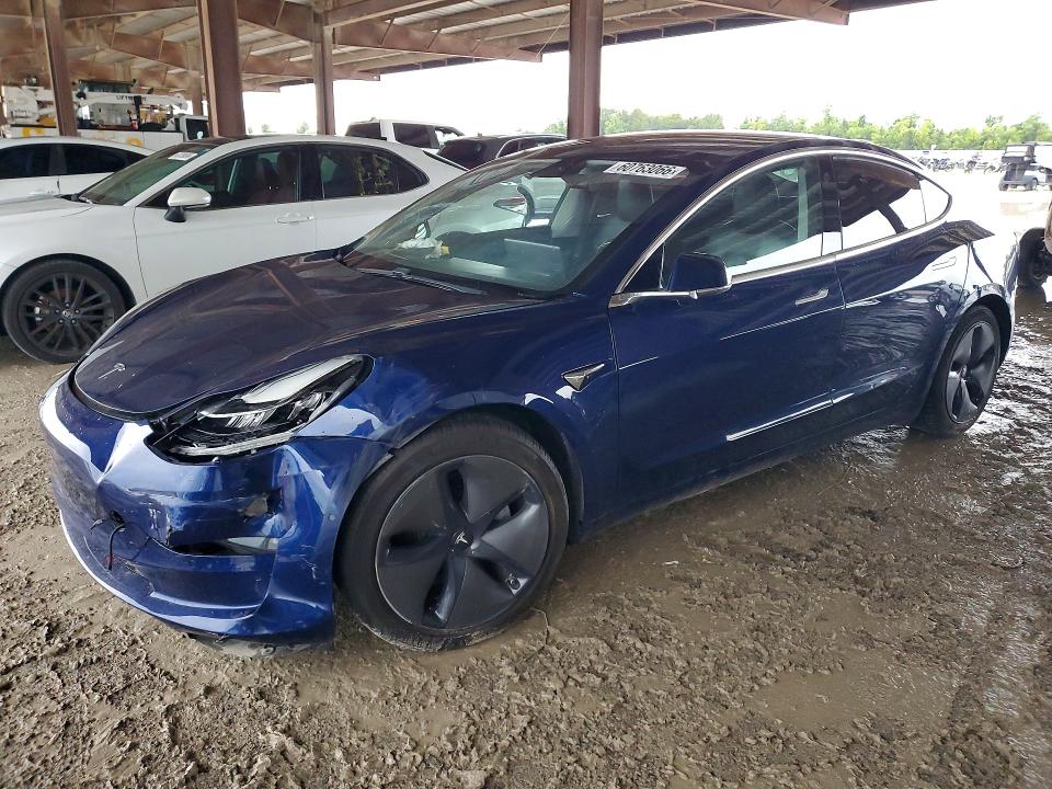 TESLA MODEL 3 2018 with VIN 5YJ3E1EB7JF105071 - Photo from auction