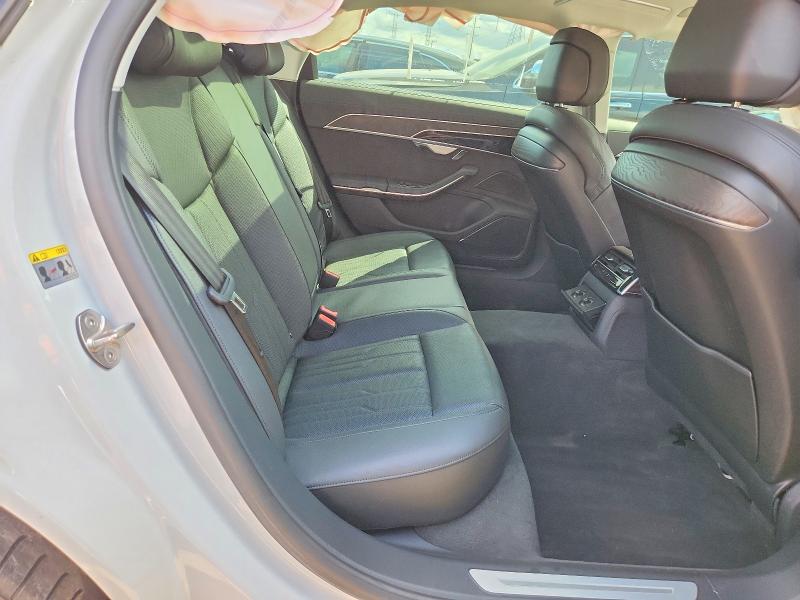 Photo 10 from auction – 2023 AUDI A8 with VIN WAULDAF84PN006706