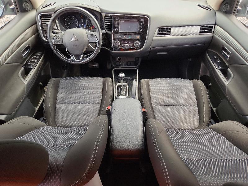 Photo 8 from auction – 2017 MITSUBISHI OUTLANDER with VIN JA4AD2A33HZ015560
