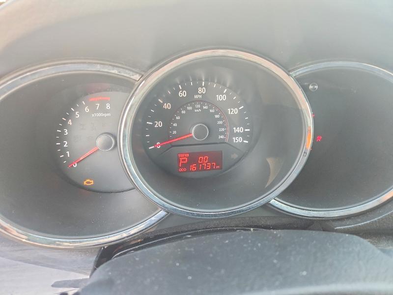 Photo 9 from auction – 2011 KIA SORENTO with VIN 5XYKT4A18BG155942