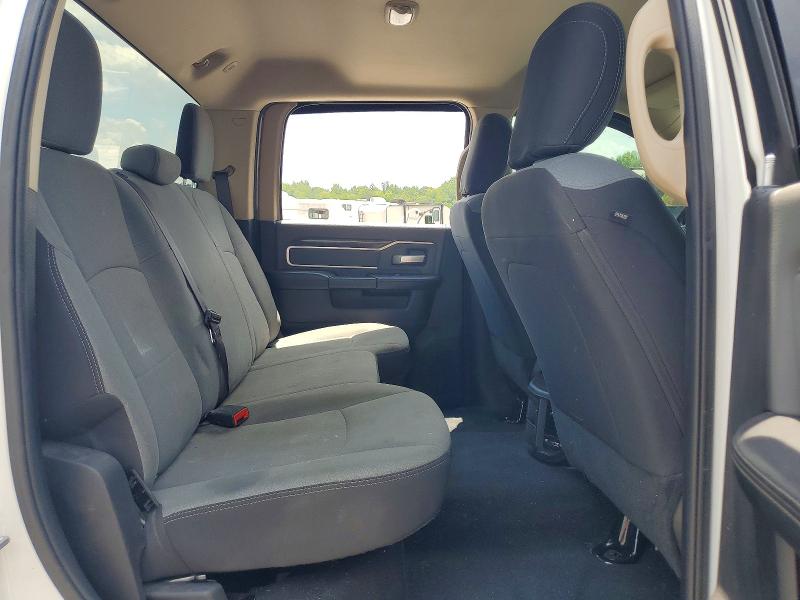 Photo 10 from auction – 2019 RAM 2500 with VIN 3C6UR5JL2KG689073