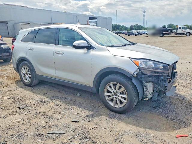 Photo 4 from auction – 2019 KIA SORENTO with VIN 5XYPGDA33KG559663