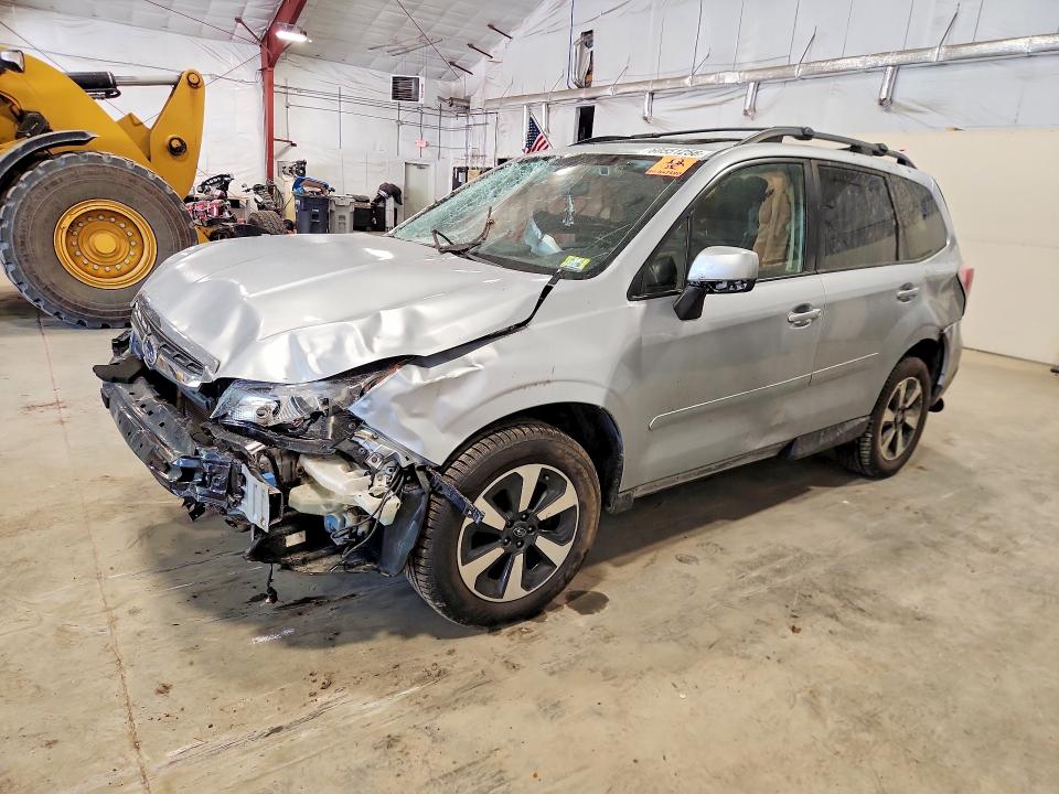 SUBARU FORESTER 2017 with VIN JF2SJAGC9HH499293 - Photo from auction