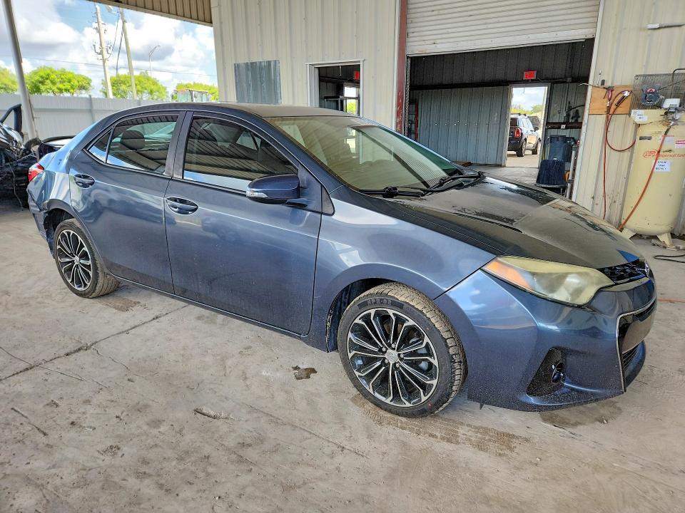 Photo 4 from auction – 2015 TOYOTA COROLLA with VIN 5YFBURHE6FP179595