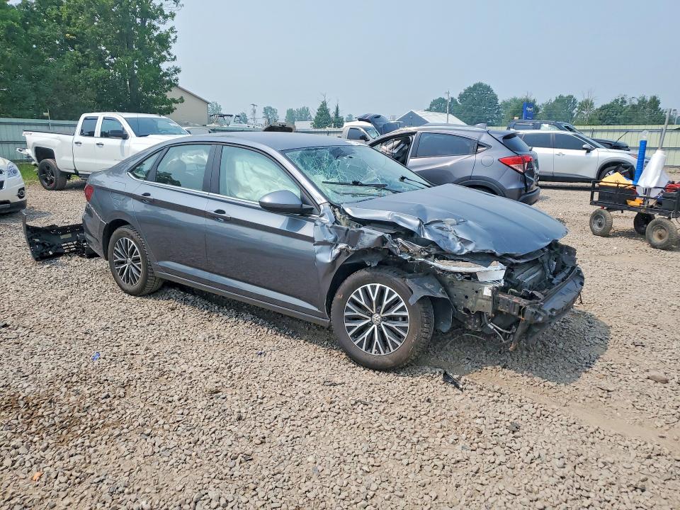 Photo 4 from auction – 2021 VOLKSWAGEN JETTA with VIN 3VWC57BU0MM009529