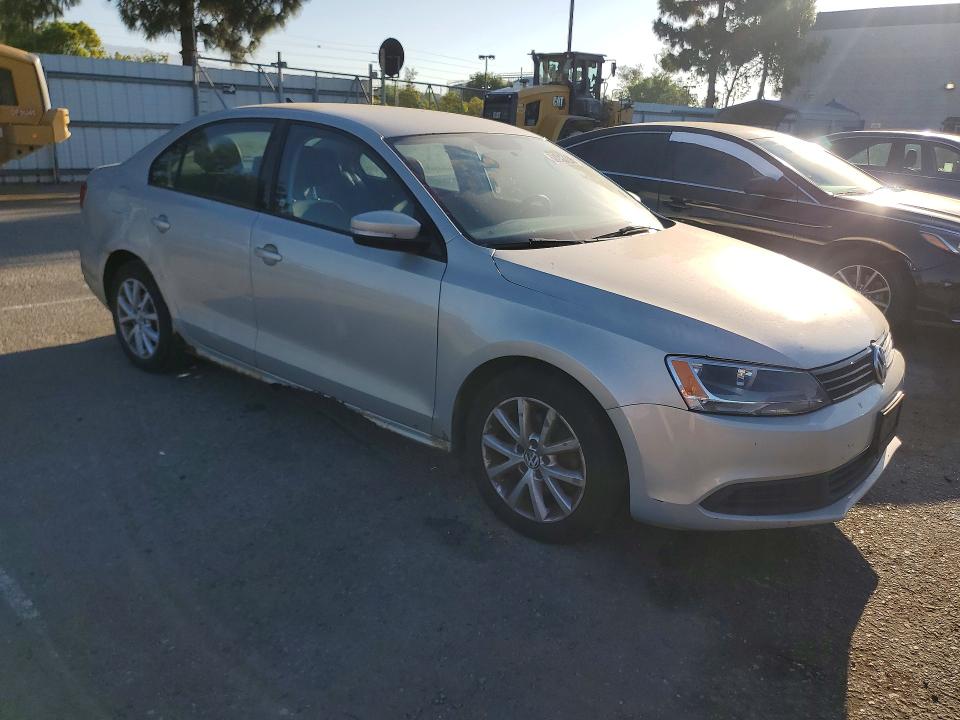 Снимка 4 от търг – 2012 VOLKSWAGEN JETTA с VIN 3VWDP7AJ7CM307435