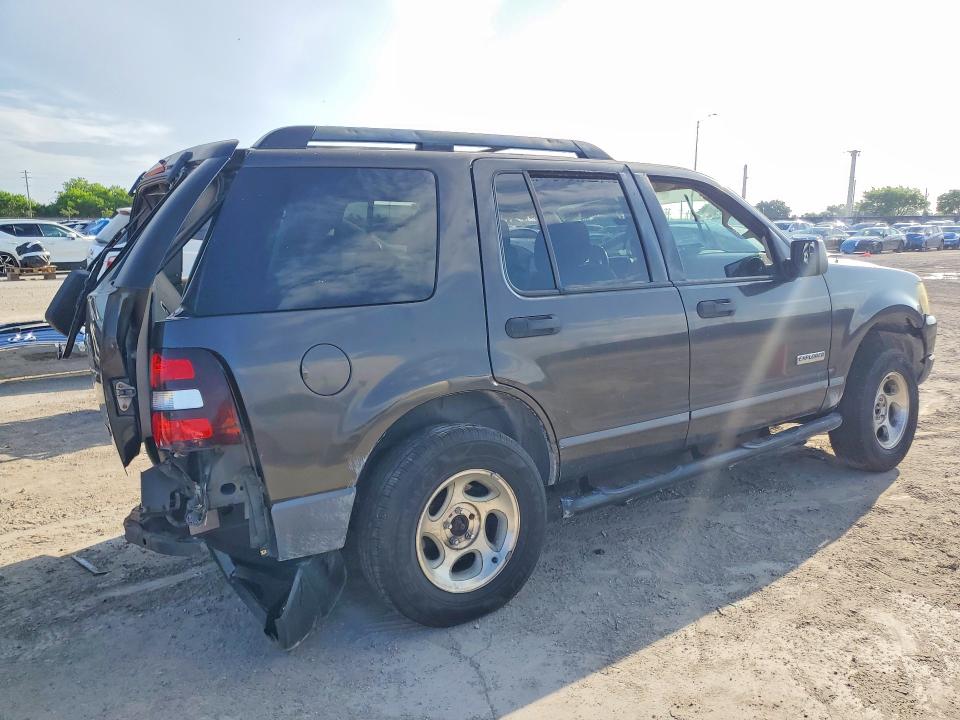 Photo 3 from auction – 2006 FORD EXPLORER with VIN 1FMEU62E96UA11095