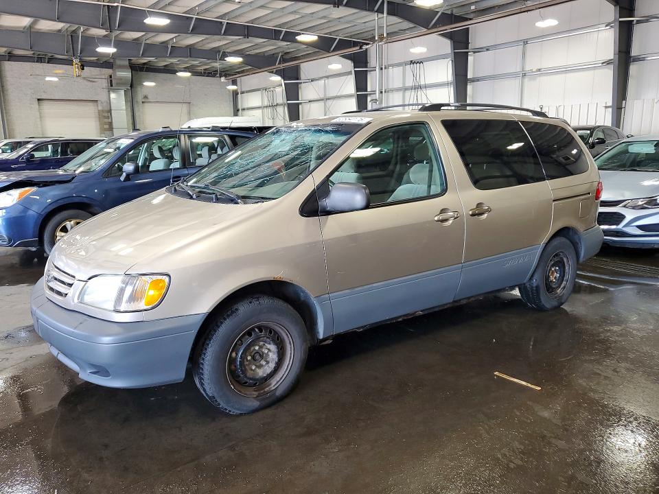 2003 TOYOTA SIENNA - Търг №62654176