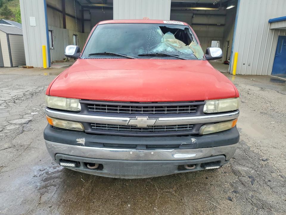 Photo 5 from auction – 2002 CHEVROLET SILVERADO with VIN 1GCEK19TX2E239225