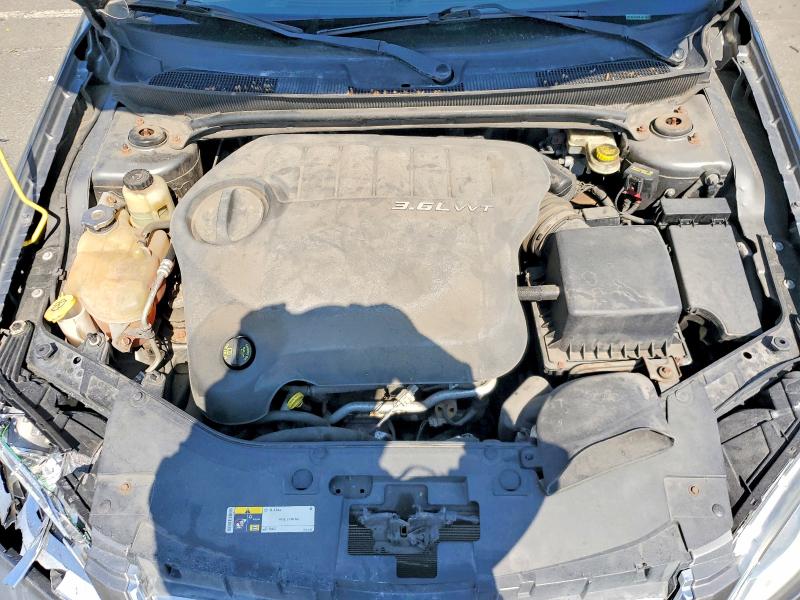 Photo 11 from auction – 2013 CHRYSLER 200 with VIN 1C3CCBCG4DN747364