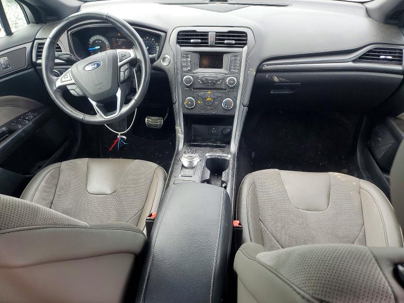 Photo 8 from auction – 2017 FORD FUSION with VIN 3FA6P0VP3HR282745