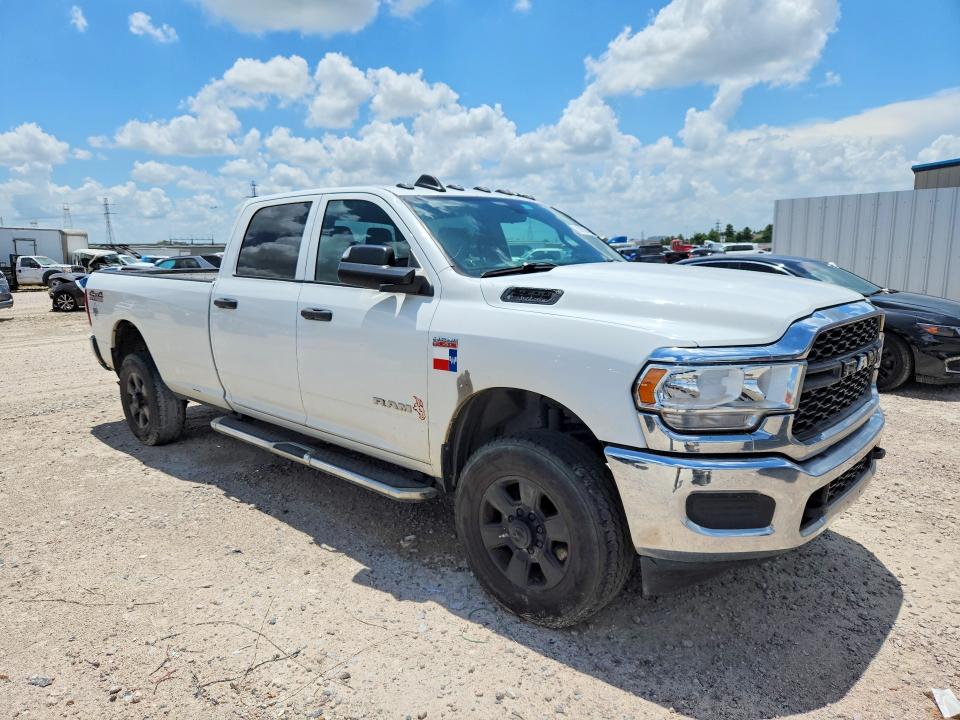 Photo 4 from auction – 2022 RAM 2500 with VIN 3C6UR5HJXNG147244