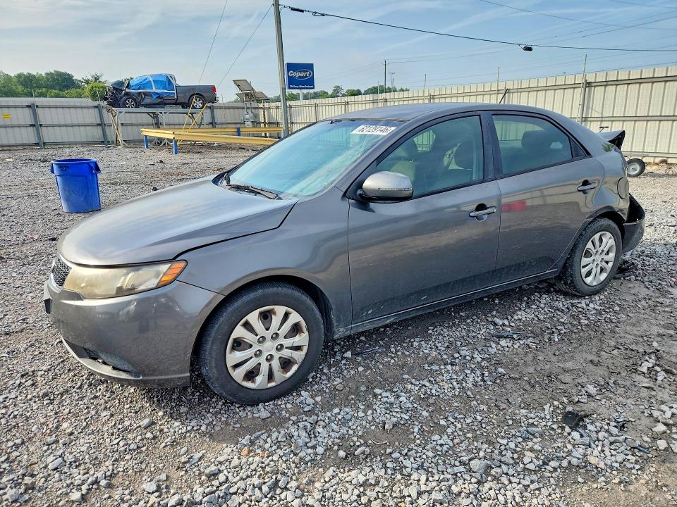 KIA FORTE EX 2013 with VIN KNAFU4A28D5683884 - Photo from auction