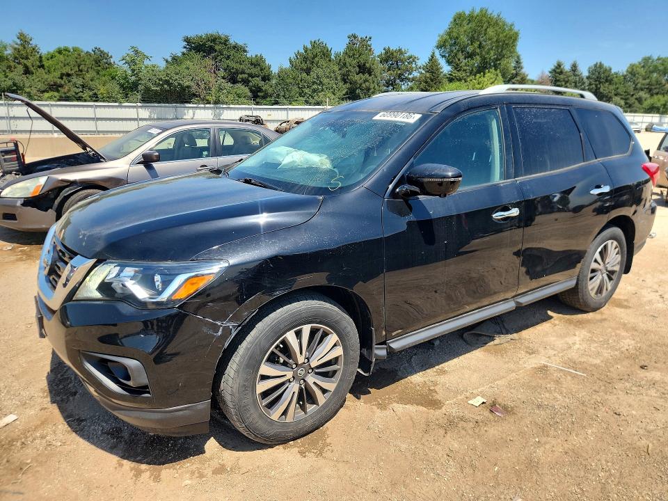 NISSAN PATHFINDER 2017 with VIN 5N1DR2MM6HC644804 - Photo from auction