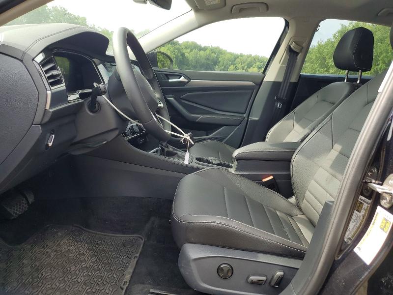 Photo 7 from auction – 2024 VOLKSWAGEN JETTA with VIN 3VW7M7BU4RM047289