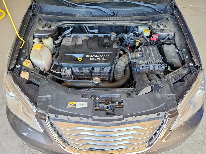 Фото 11 с аукциона – 2014 CHRYSLER 200 с VIN 1C3CCBAB7EN236076
