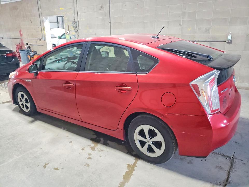 Photo 2 from auction – 2013 TOYOTA PRIUS with VIN JTDKN3DU8D0346652