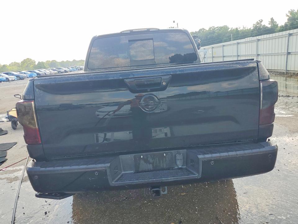 Снимка 6 от търг – 2018 NISSAN TITAN с VIN 1N6AA1E58JN518760