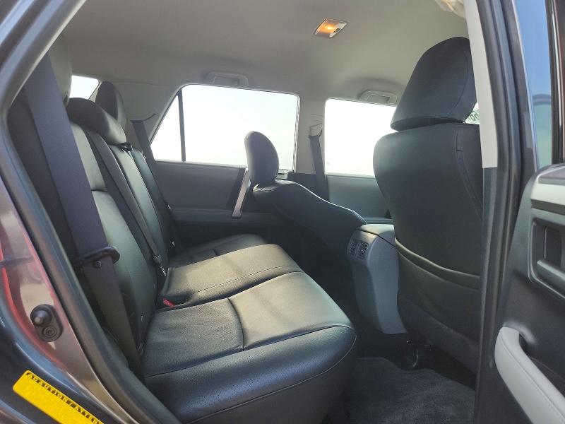 Photo 10 from auction – 2011 TOYOTA 4RUNNER with VIN JTEZU5JRXB5032381
