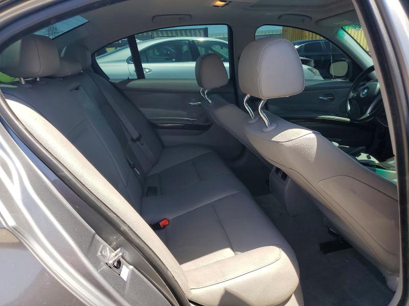 Photo 10 from auction – 2010 BMW 328 with VIN WBAPH7G54ANM52486