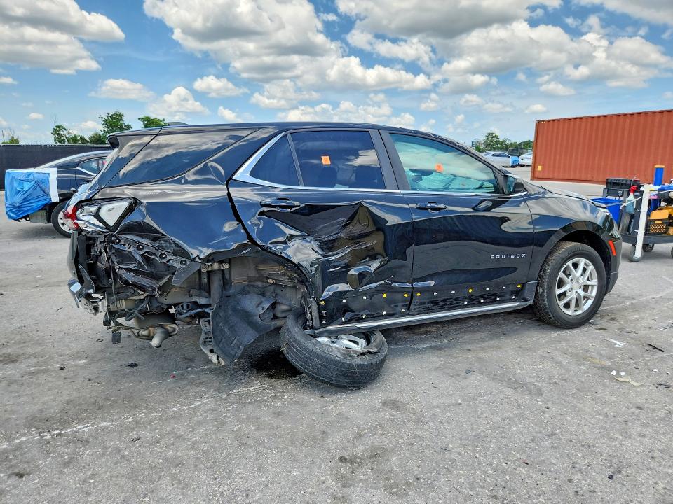 Photo 3 from auction – 2022 CHEVROLET EQUINOX with VIN 2GNAXKEVXN6103707