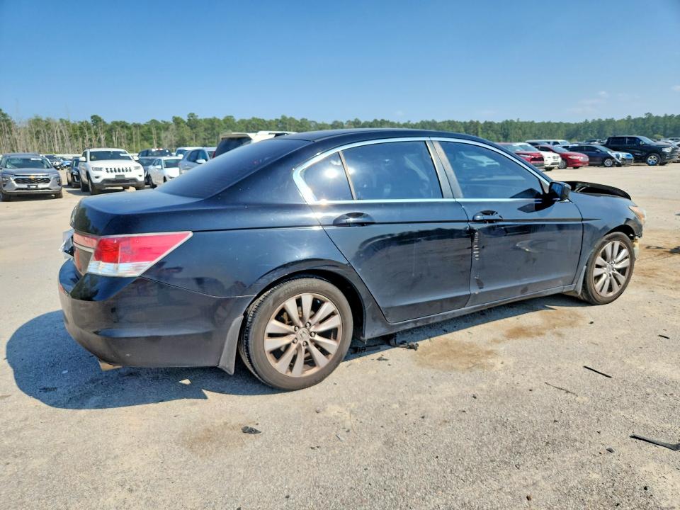 Снимка 3 от търг – 2012 HONDA ACCORD с VIN 1HGCP2F8XCA183733
