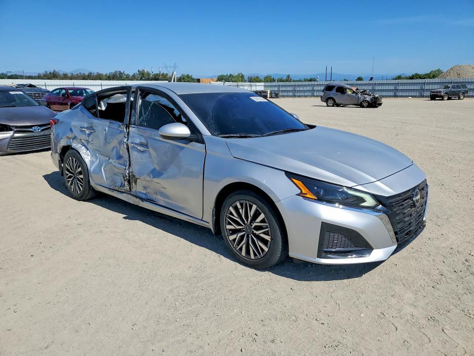 Photo 4 from auction – 2023 NISSAN ALTIMA with VIN 1N4BL4DV9PN392346