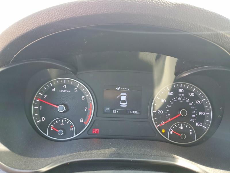 Photo 9 from auction – 2019 KIA OPTIMA with VIN 5XXGT4L39KG348206