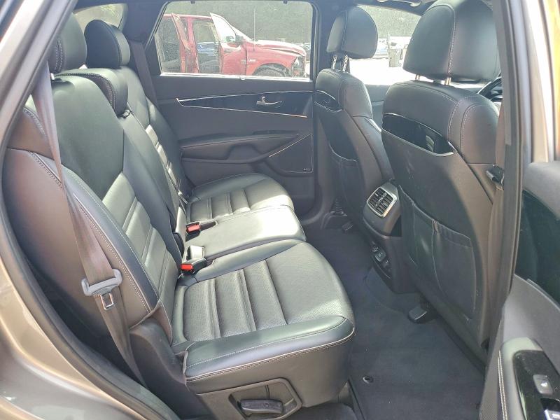 Photo 11 from auction – 2018 KIA SORENTO with VIN 5XYPK4A54JG385875