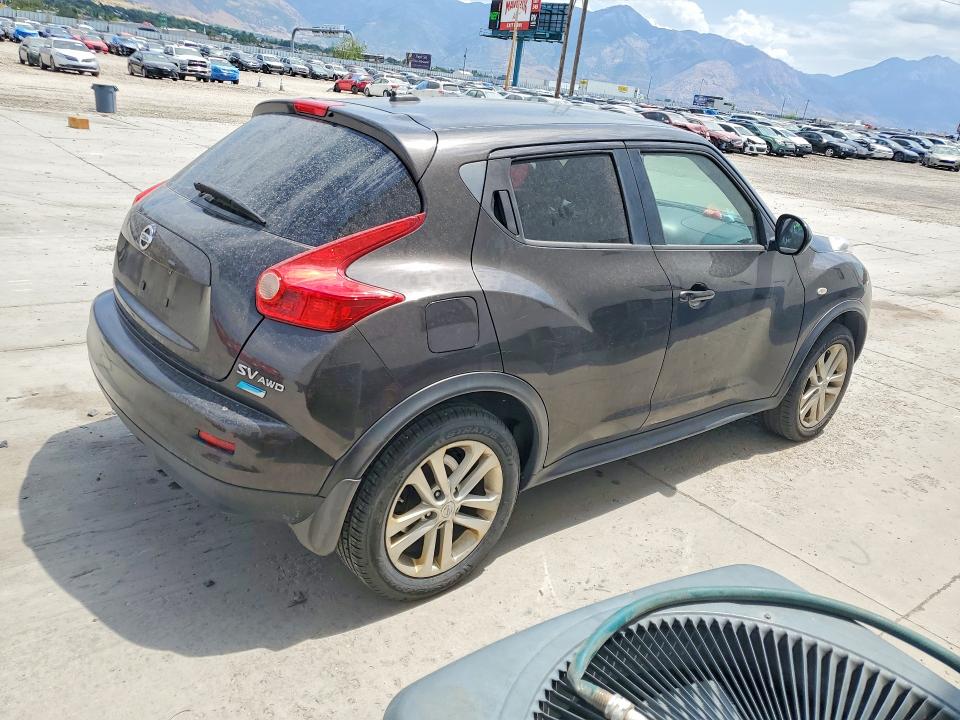 Photo 3 from auction – 2013 NISSAN JUKE with VIN JN8AF5MV3DT215046