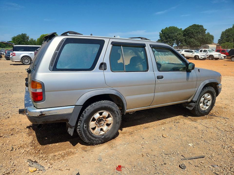 Photo 3 from auction – 1998 NISSAN PATHFINDER with VIN JN8AR05Y8WW278549